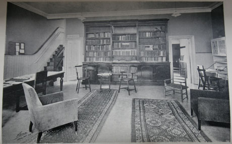 The Library at Women’s Service House, 1924 © & source The Women's Library