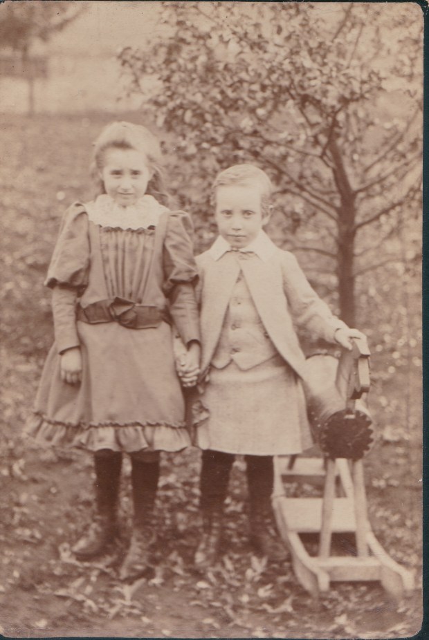 Margaret and William Dowie - the deserted children - c 1893
