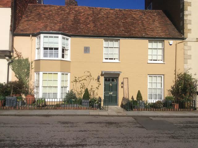 27 The Close, Salisbury