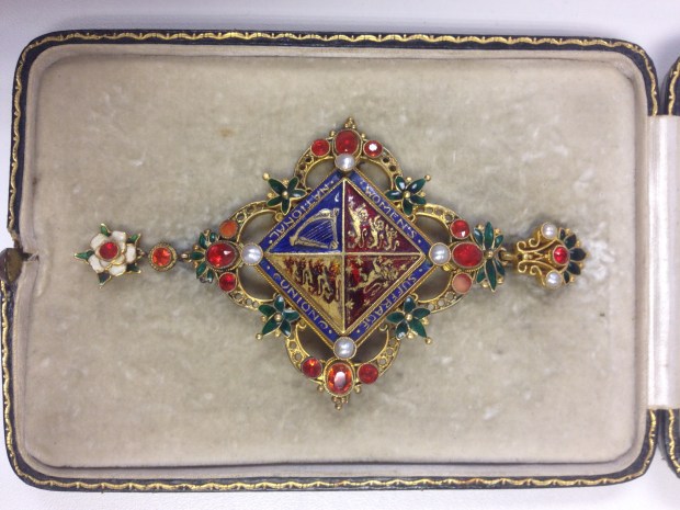 Brooch presented by the NUWSS to Millicent Fawcett in 1913 (image courtesy of the Fawcett Society)